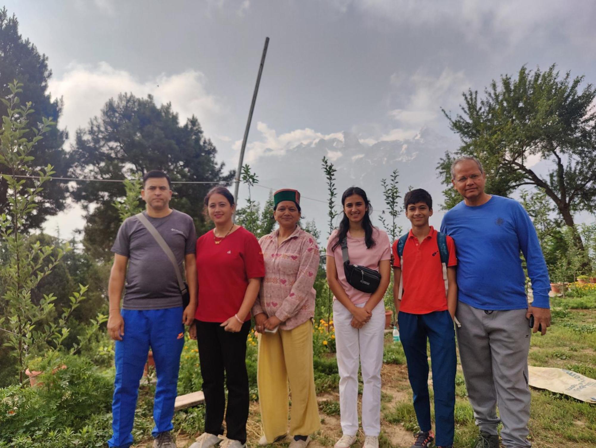 Silk Route Home Stay Калпа Екстер'єр фото