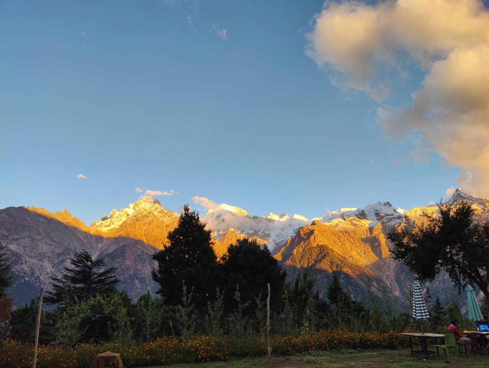 Silk Route Home Stay Калпа Екстер'єр фото