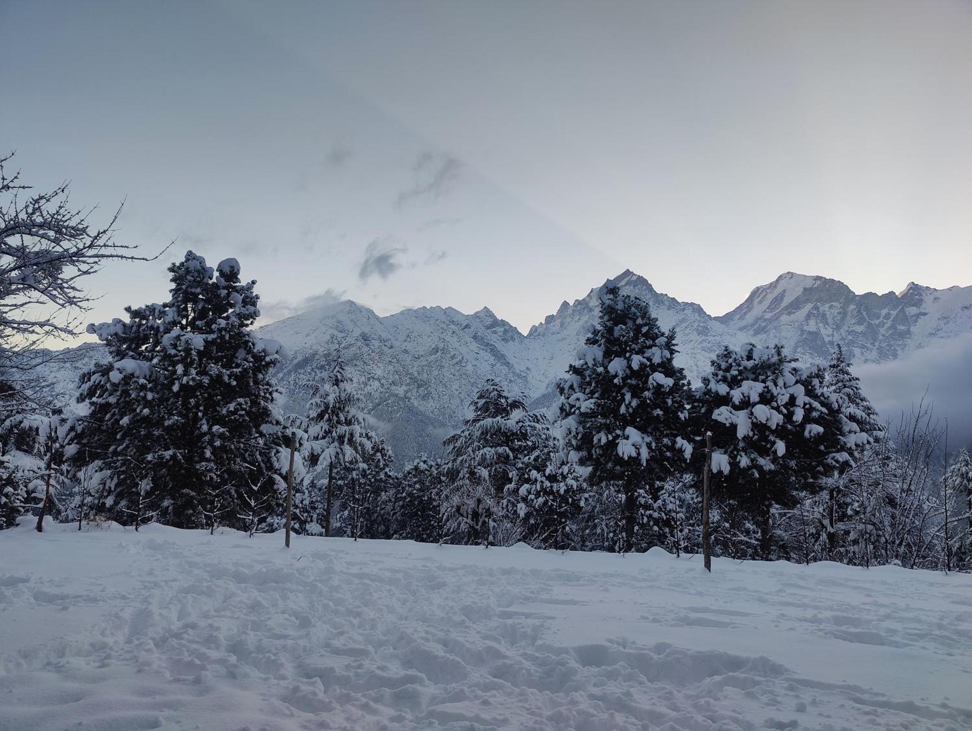 Silk Route Home Stay Калпа Екстер'єр фото